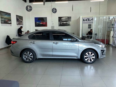 2023 Kia KIA RIO SEDAN 4p LX L4/1.6 Man