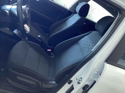 2023 Kia KIA RIO SEDAN 4p LX L4/1.6 Man