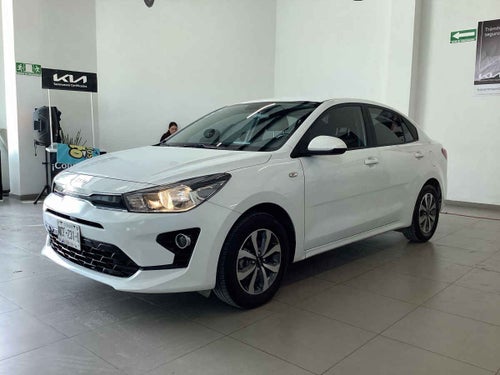 2023 Kia KIA RIO SEDAN 4p LX L4/1.6 Man