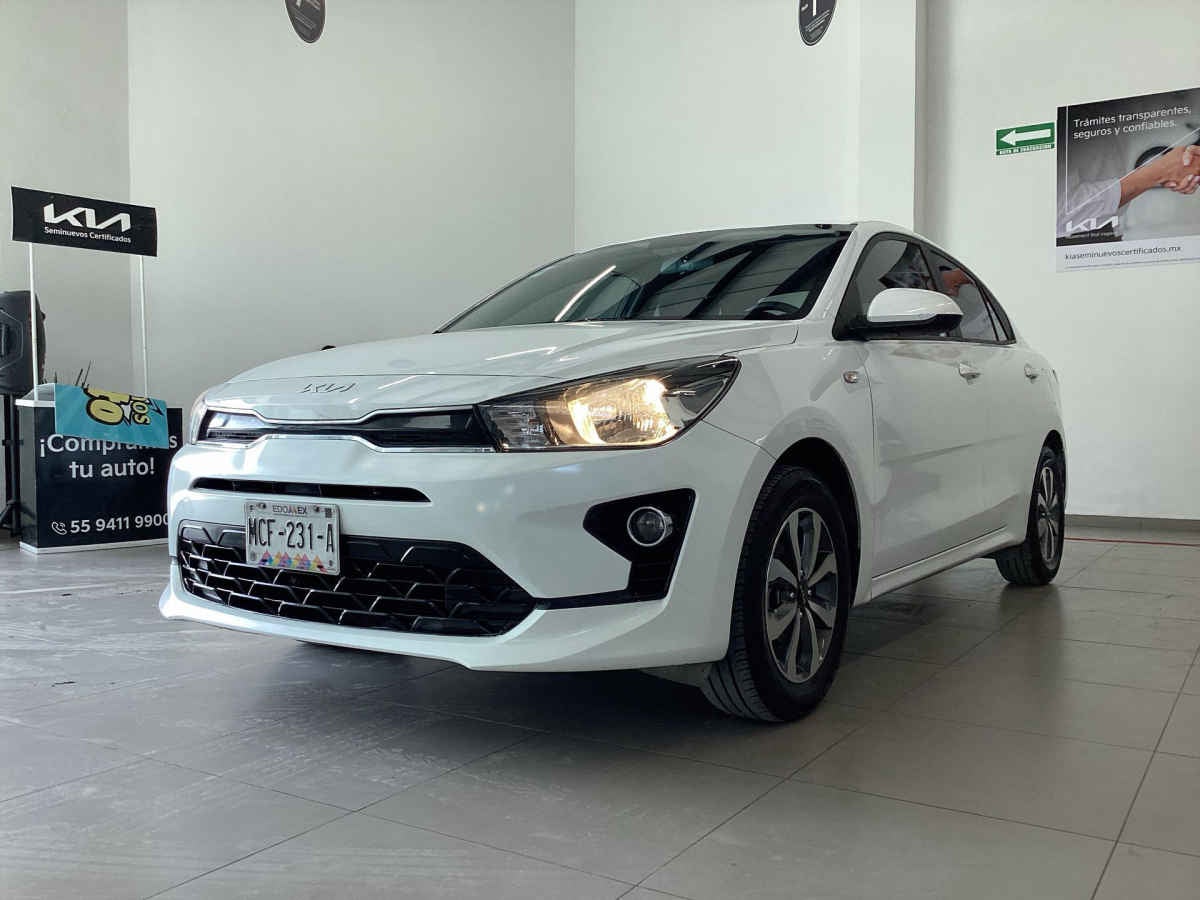 2023 Kia KIA RIO SEDAN 4p LX L4/1.6 Man