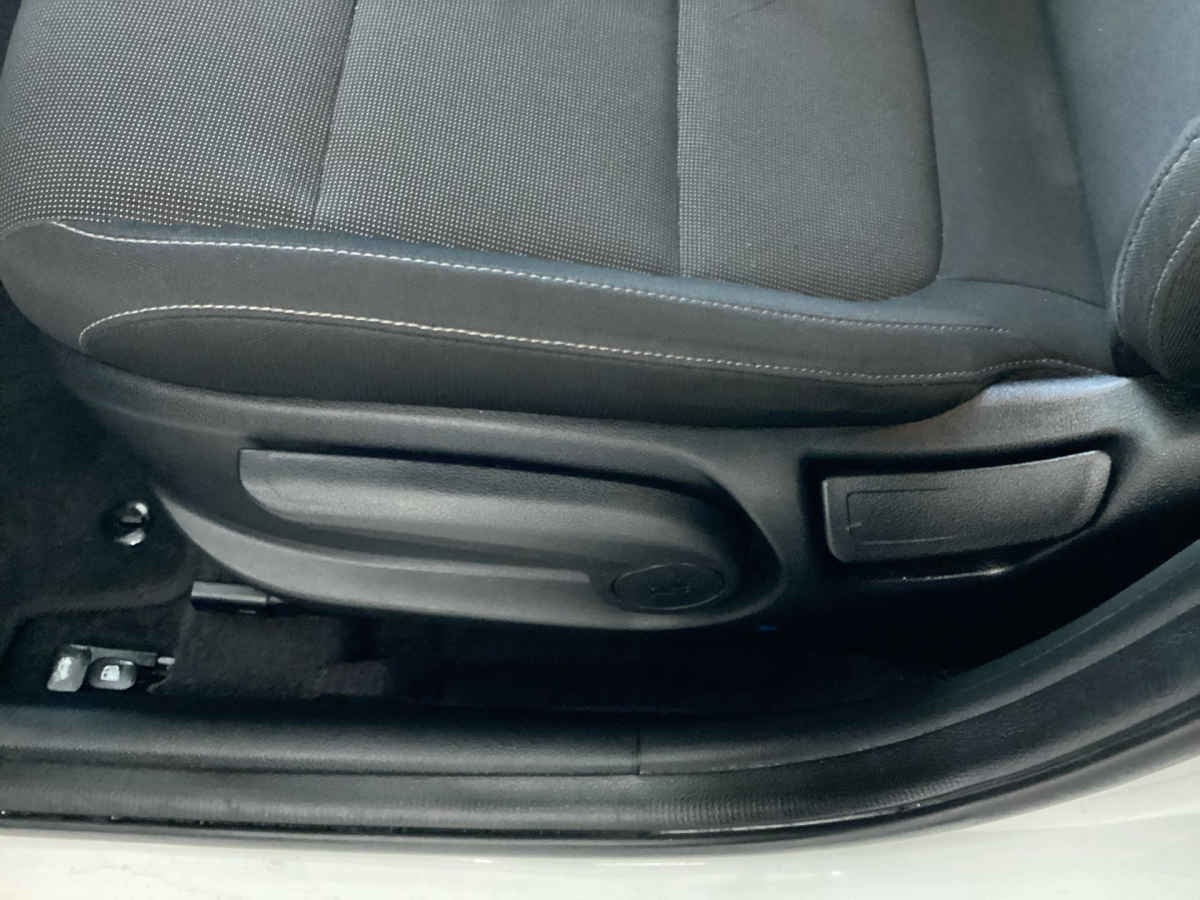 2023 Kia KIA RIO SEDAN 4p LX L4/1.6 Man