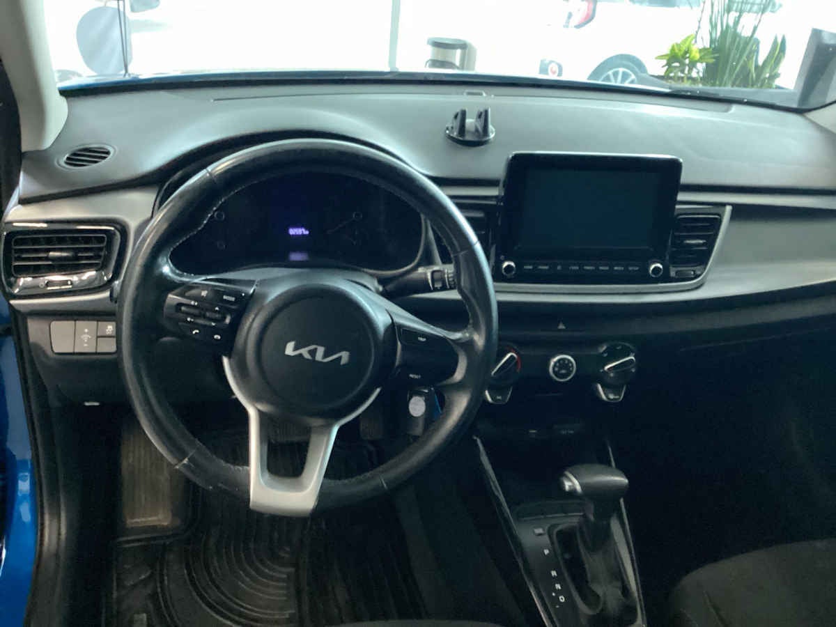 2023 Kia KIA RIO SEDAN 4p LX L4/1.6 Aut