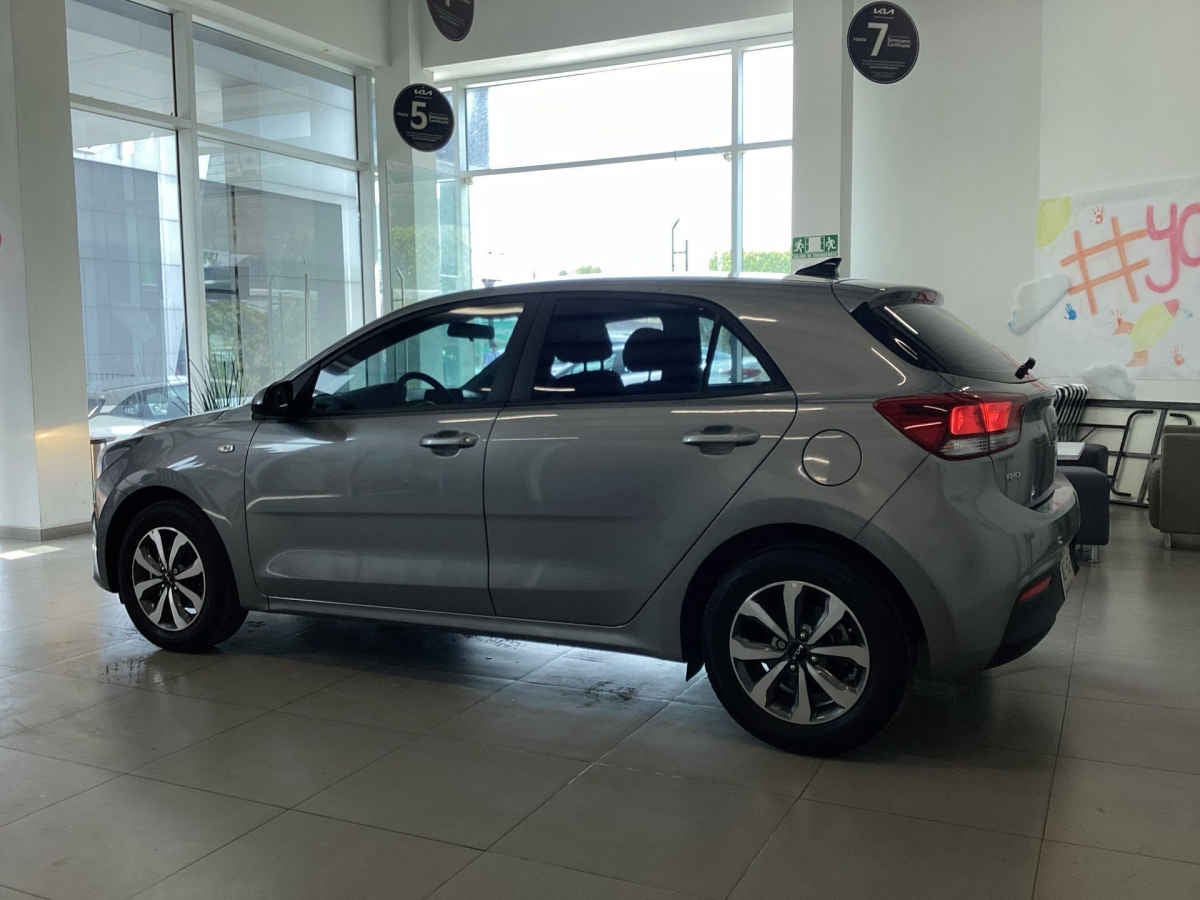 2023 Kia KIA RIO HB 5p LX L4/1.6 Aut