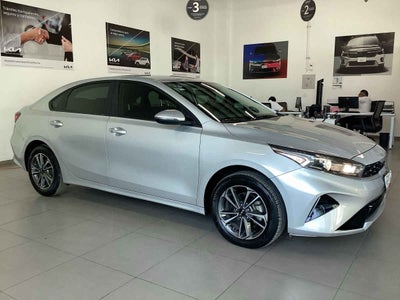 2024 Kia FORTE SEDAN 4p LX L4/2.0 Aut