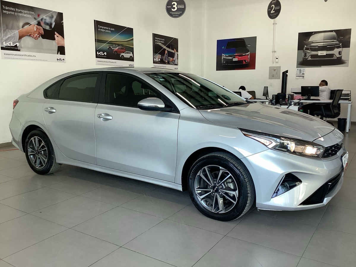 2024 Kia FORTE SEDAN 4p LX L4/2.0 Aut