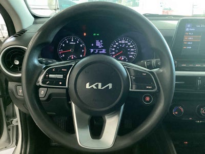 2024 Kia FORTE SEDAN 4p LX L4/2.0 Aut
