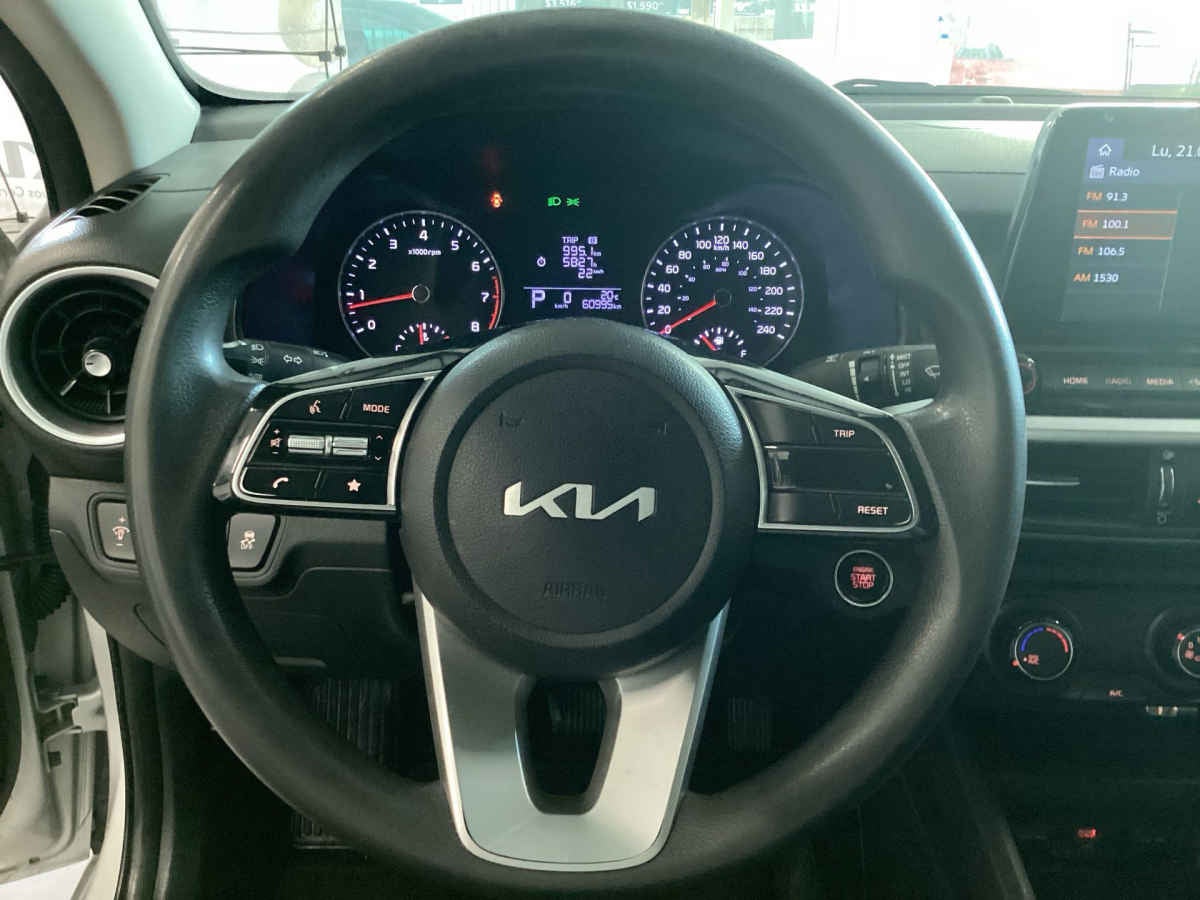2024 Kia FORTE SEDAN 4p LX L4/2.0 Aut