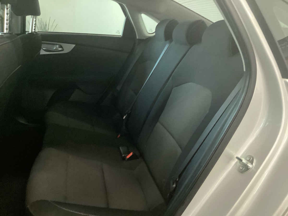 2024 Kia FORTE SEDAN 4p LX L4/2.0 Aut