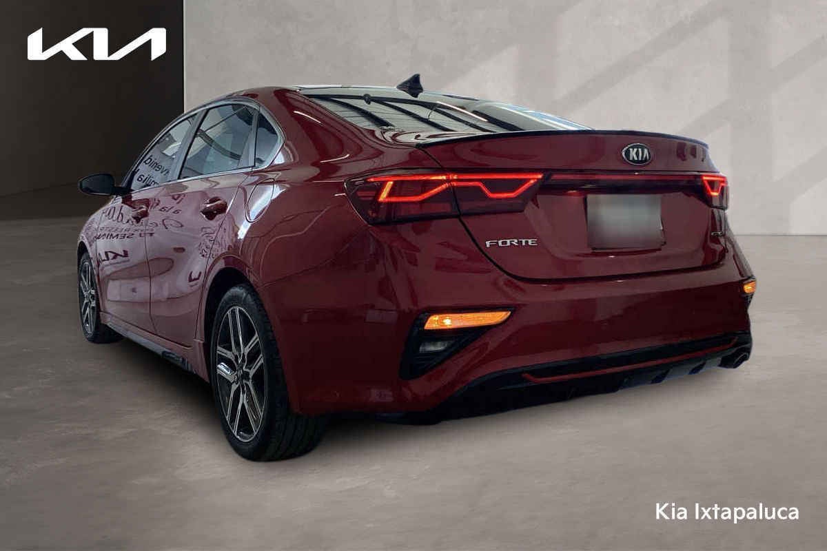 2021 Kia FORTE SEDAN 4p GT Line L4/2.0 Aut