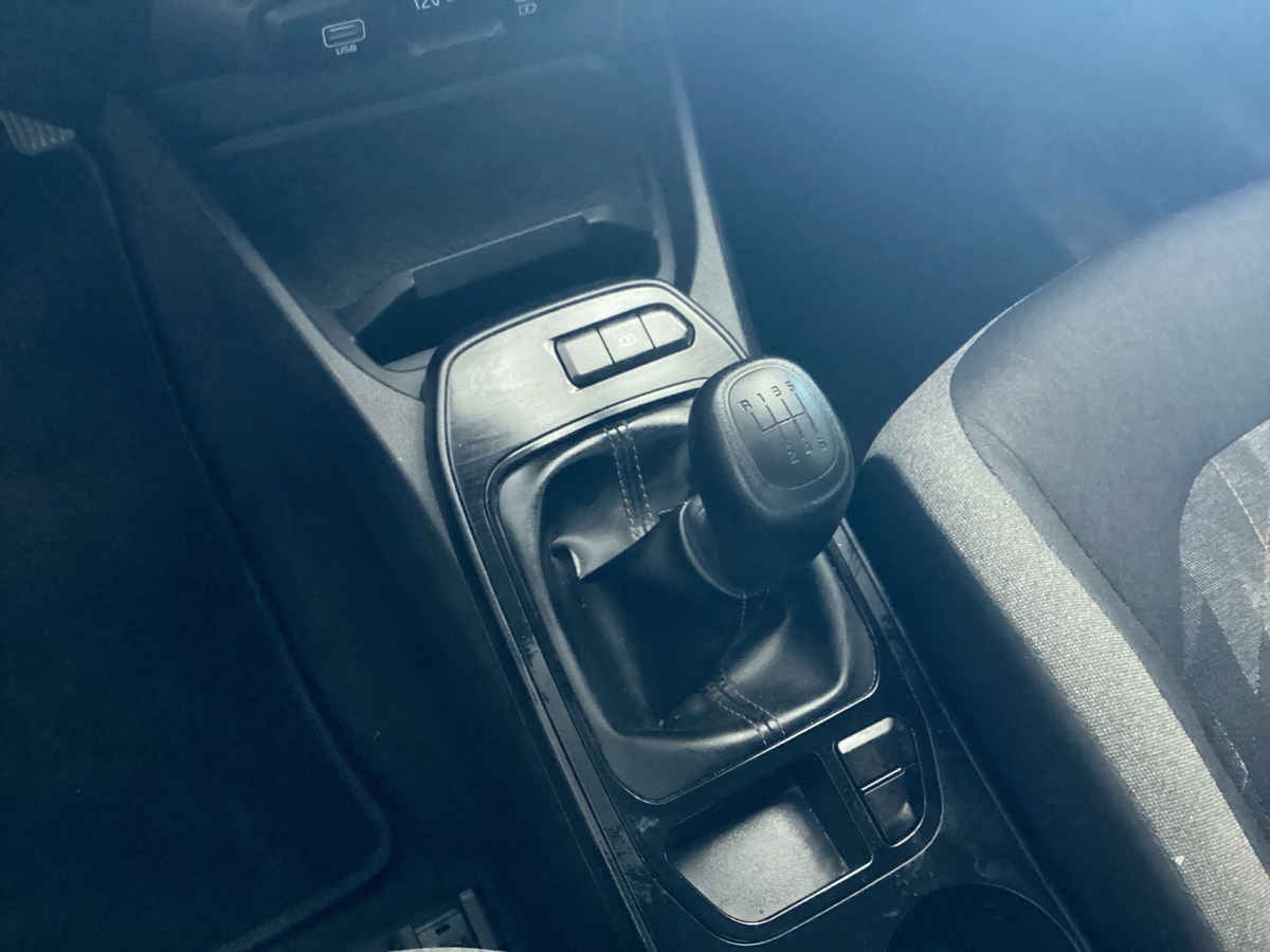 2024 Kia K3 4p LX L4/1.6 Man