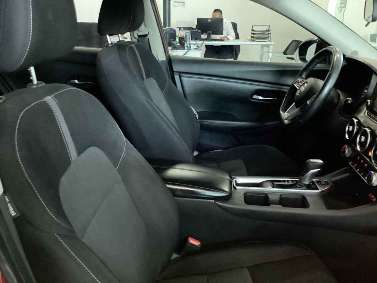 2020 Nissan Sentra 4p Advance L4/2.0 Aut