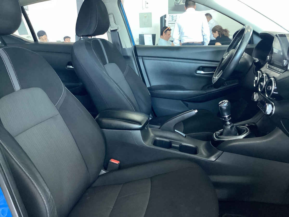2021 Nissan Sentra 4p Advance L4/2.0 Man