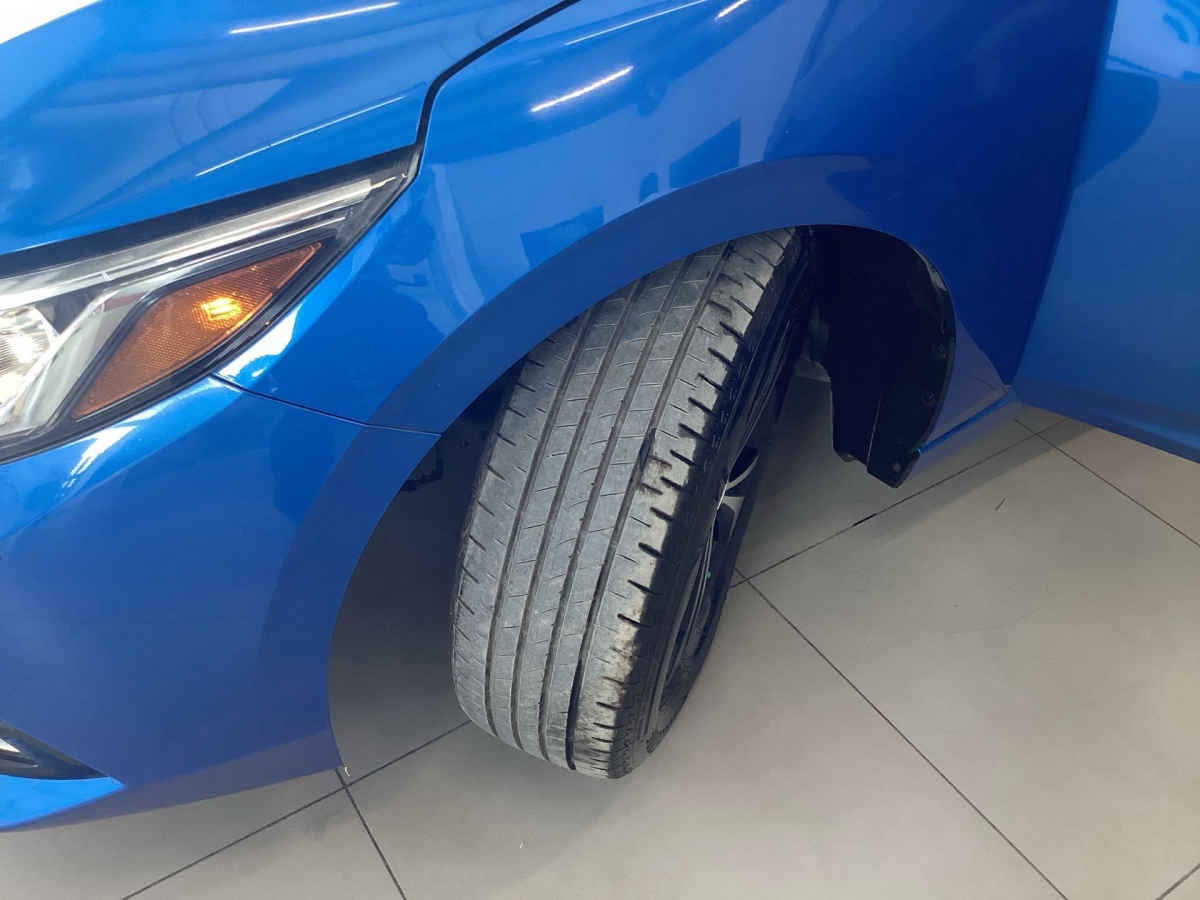 2021 Nissan Sentra 4p Advance L4/2.0 Man