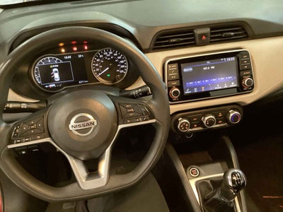 2021 Nissan Versa 4p Advance L4/1.6 Man