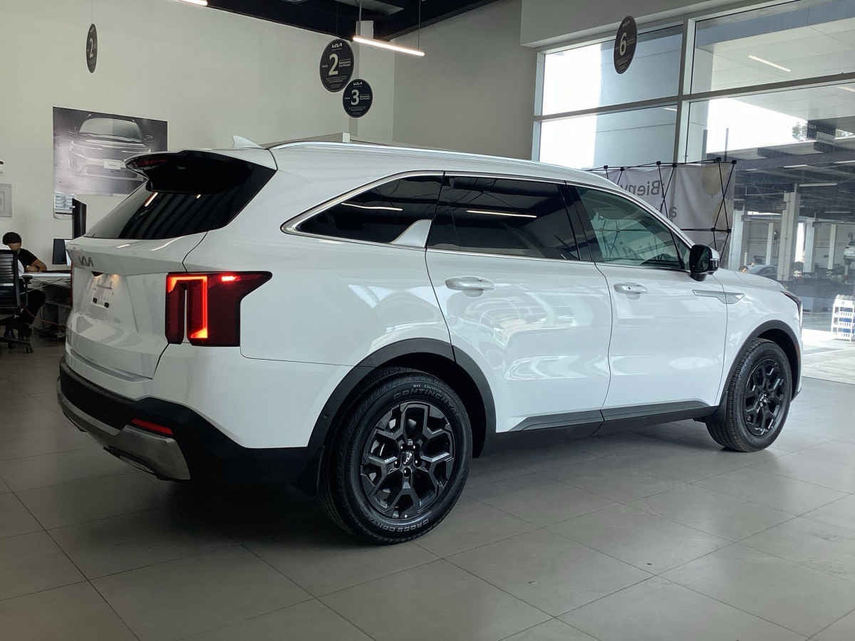 2026 Kia Sorento 5p SXL L4/2.5/T Aut
