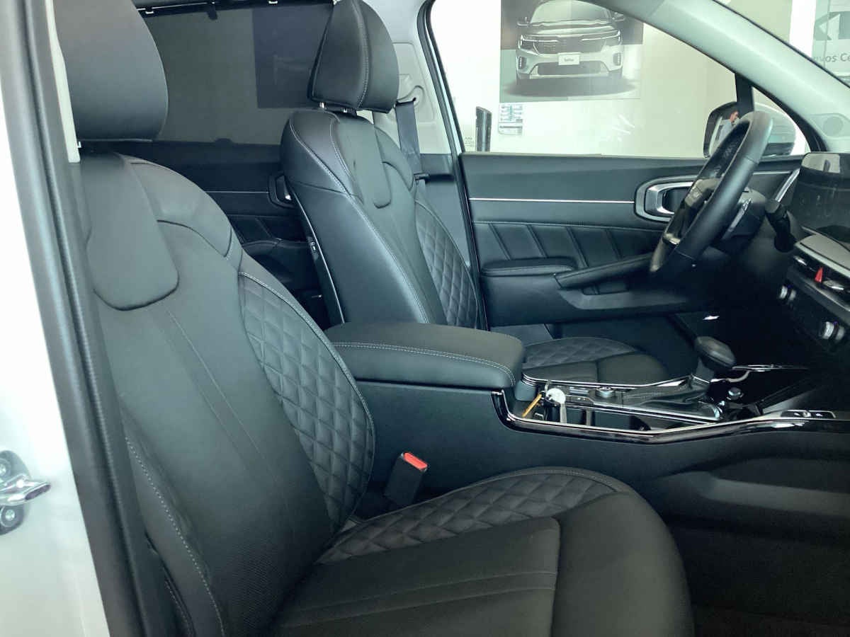2026 Kia Sorento 5p SXL L4/2.5/T Aut