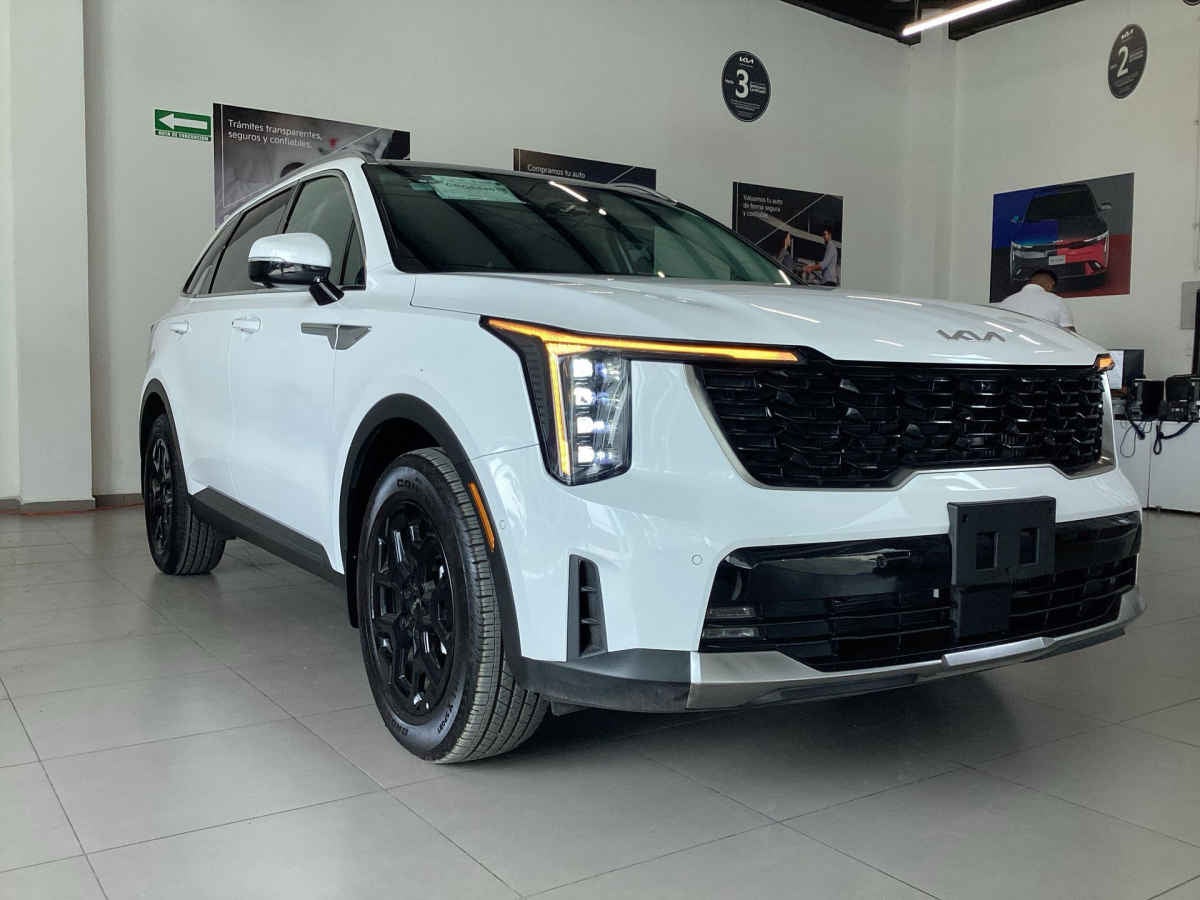 2026 Kia Sorento 5p SXL L4/2.5/T Aut