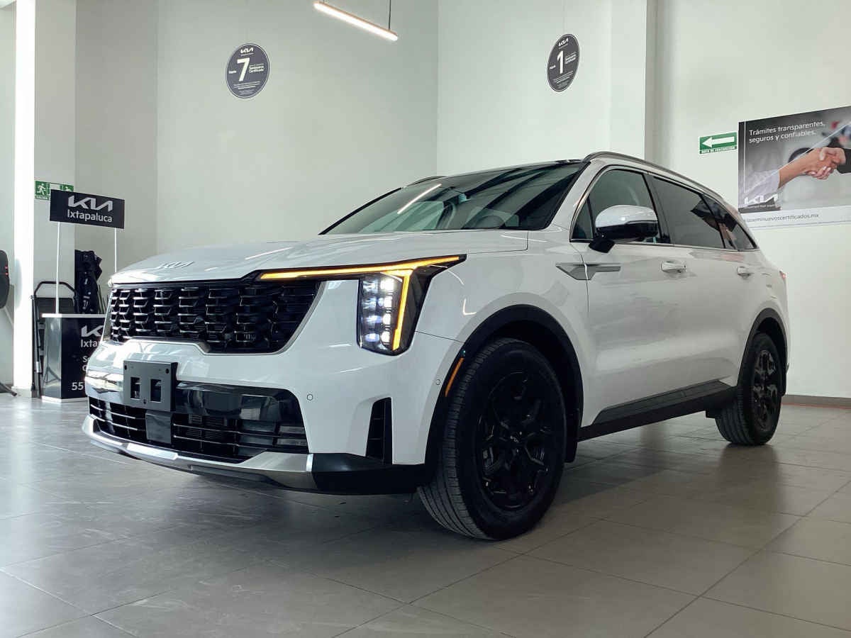 2026 Kia Sorento 5p SXL L4/2.5/T Aut