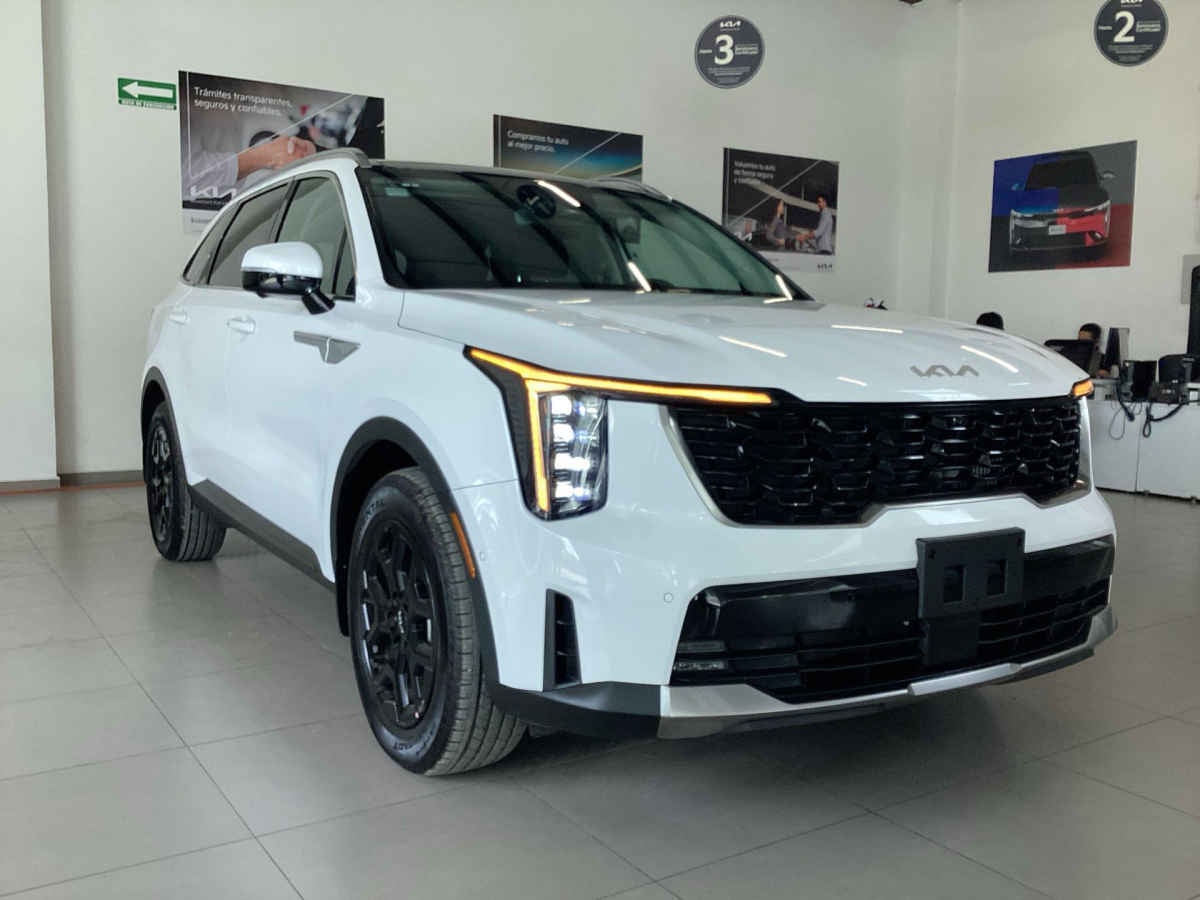 2026 Kia Sorento 5p SXL L4/2.5/T Aut