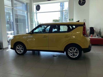 2020 Kia Soul 5p LX 1.6l 121 HP TM6 RA-16"