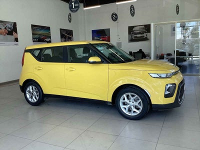 2020 Kia Soul 5p LX 1.6l 121 HP TM6 RA-16"