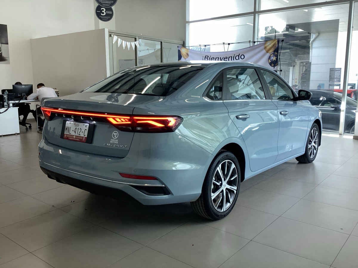 2026 Geely EMGRANG 5p GF L4/1.5/T Aut