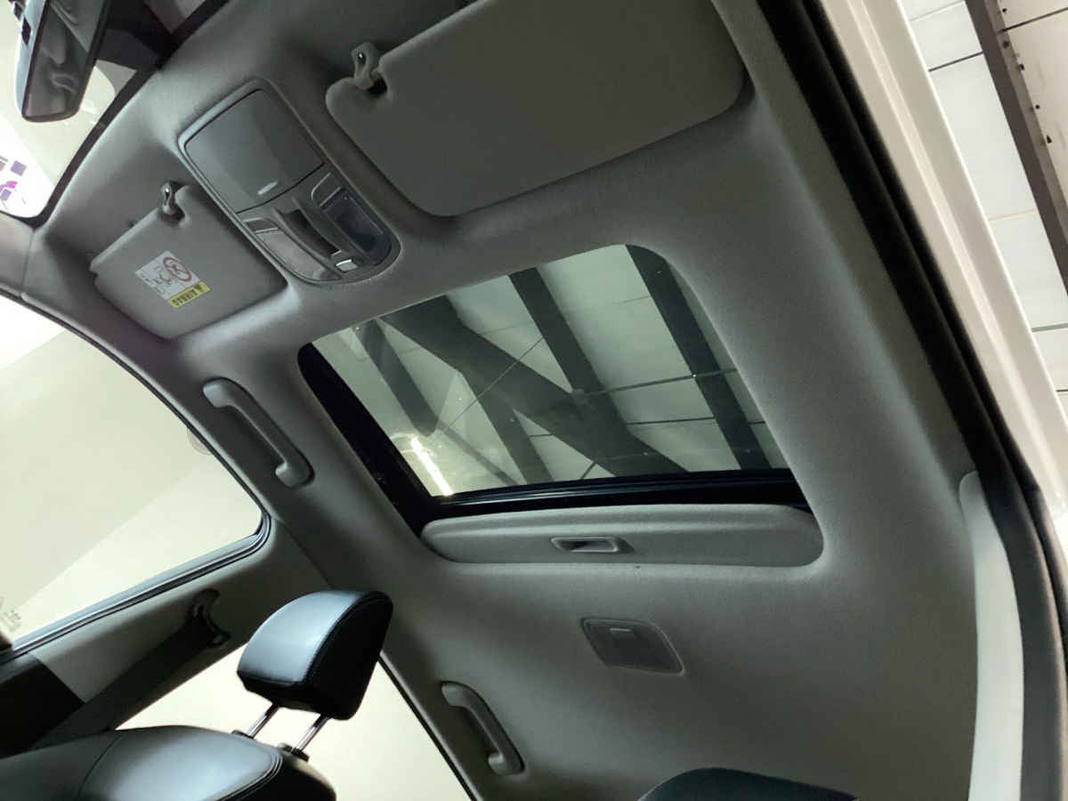 2027 Kia Sonet 5p SX L4/1.5 Aut