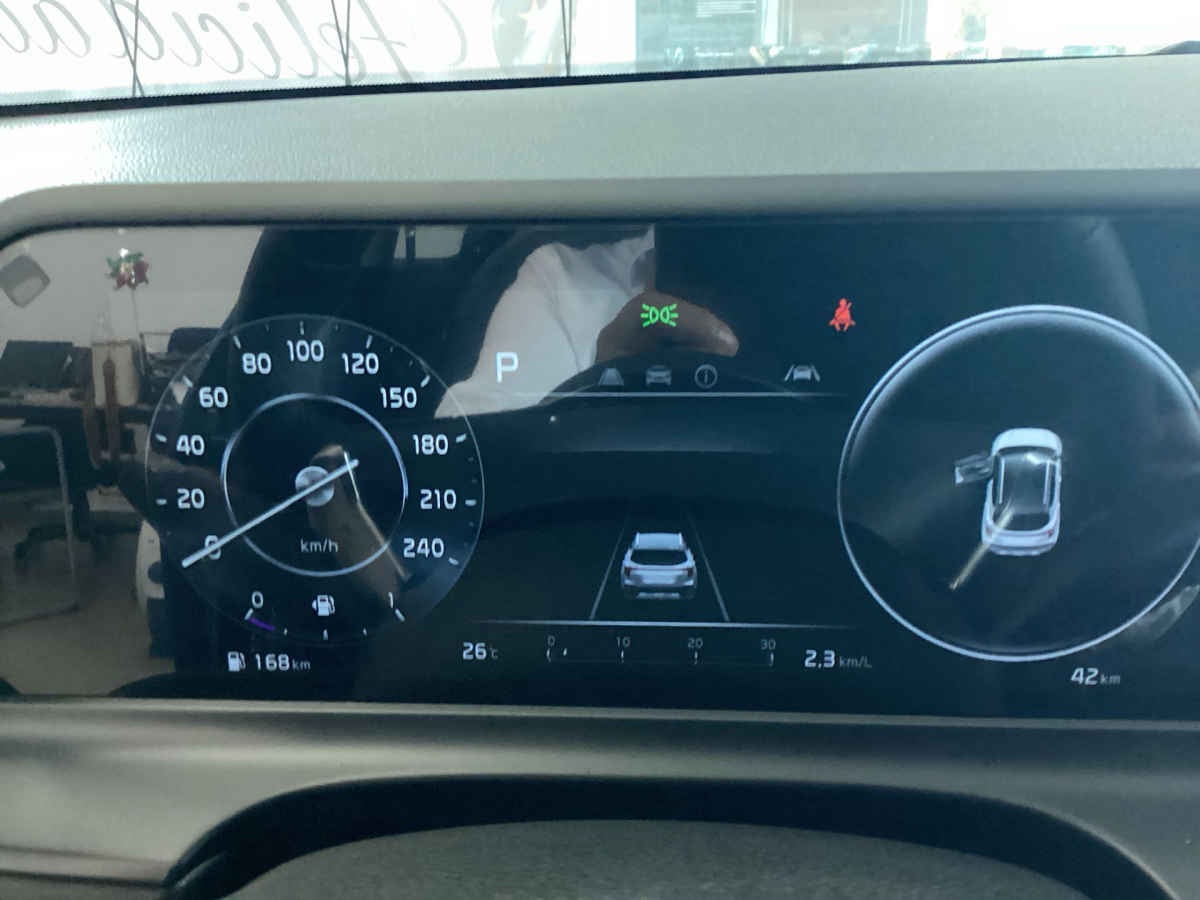 2025 Kia SELTOS 5p SXL L4/1.4/T Aut