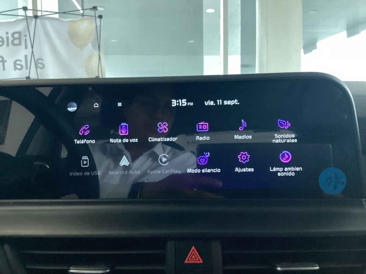 2025 Kia SELTOS 5p SXL L4/1.4/T Aut