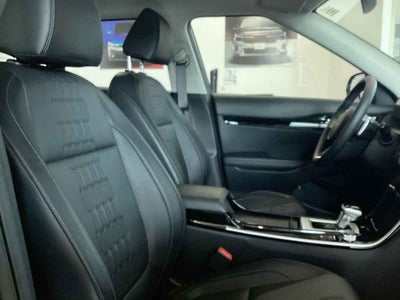 2025 Kia SELTOS 5p SXL L4/1.4/T Aut