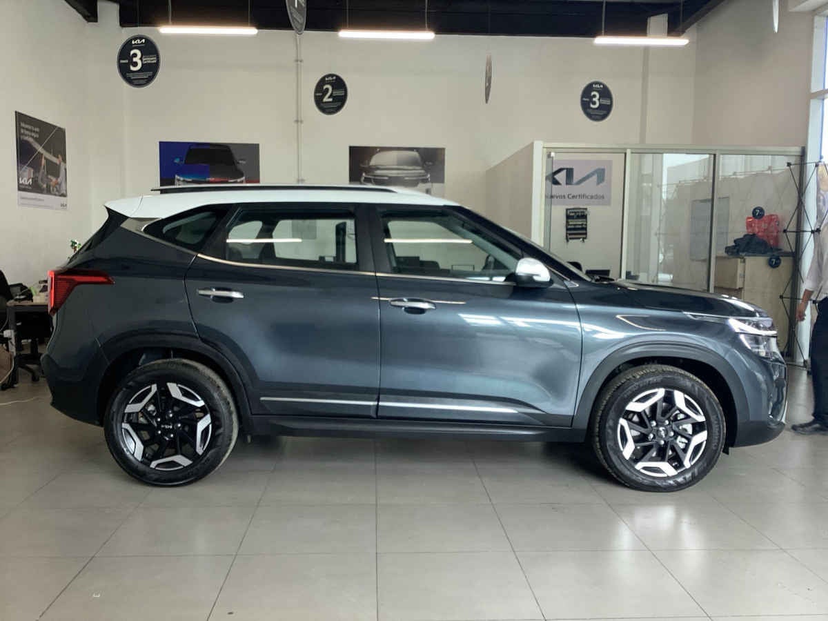 2025 Kia SELTOS 5p SXL L4/1.4/T Aut
