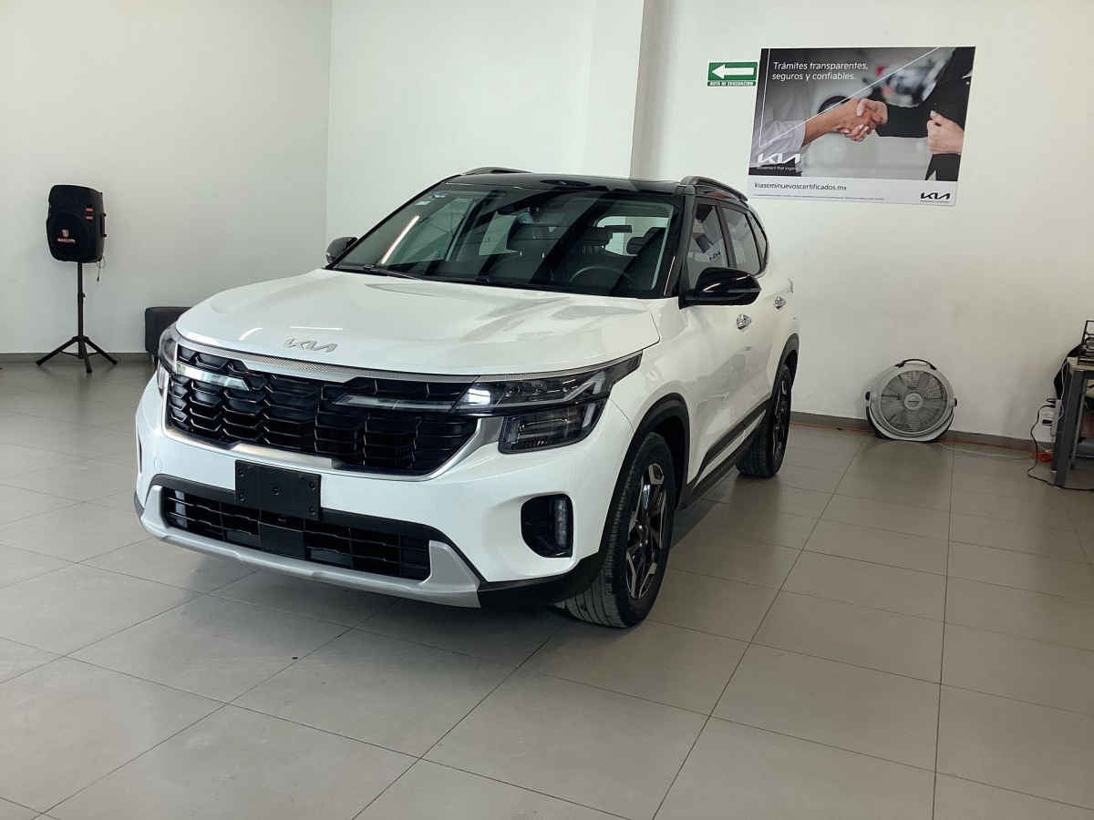 2024 Kia SELTOS 5p SXL L4/1.4/T Aut