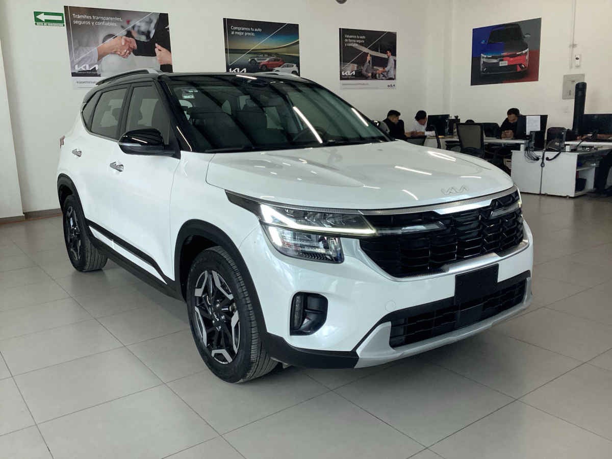 2024 Kia SELTOS 5p SXL L4/1.4/T Aut