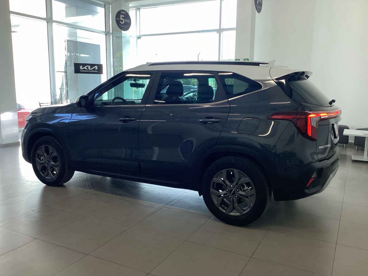 2026 Kia SELTOS 5p EX Pack L4/1.5 Aut