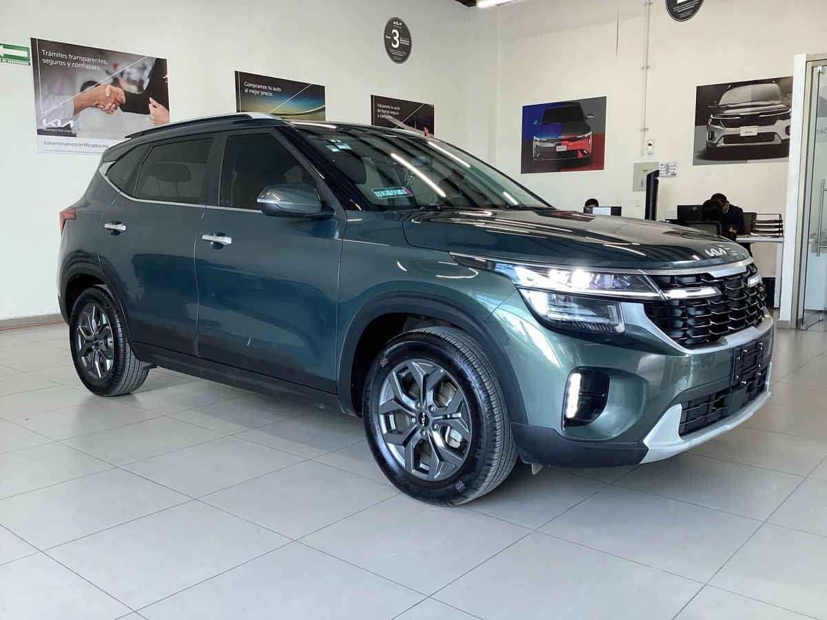 2025 Kia SELTOS 5p SX L4/1.5 Aut