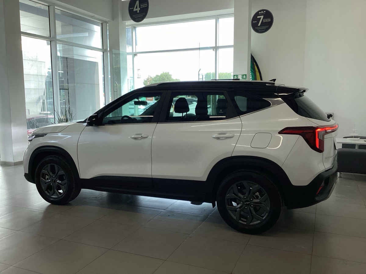2026 Kia SELTOS 5p EX Pack L4/1.5 Aut