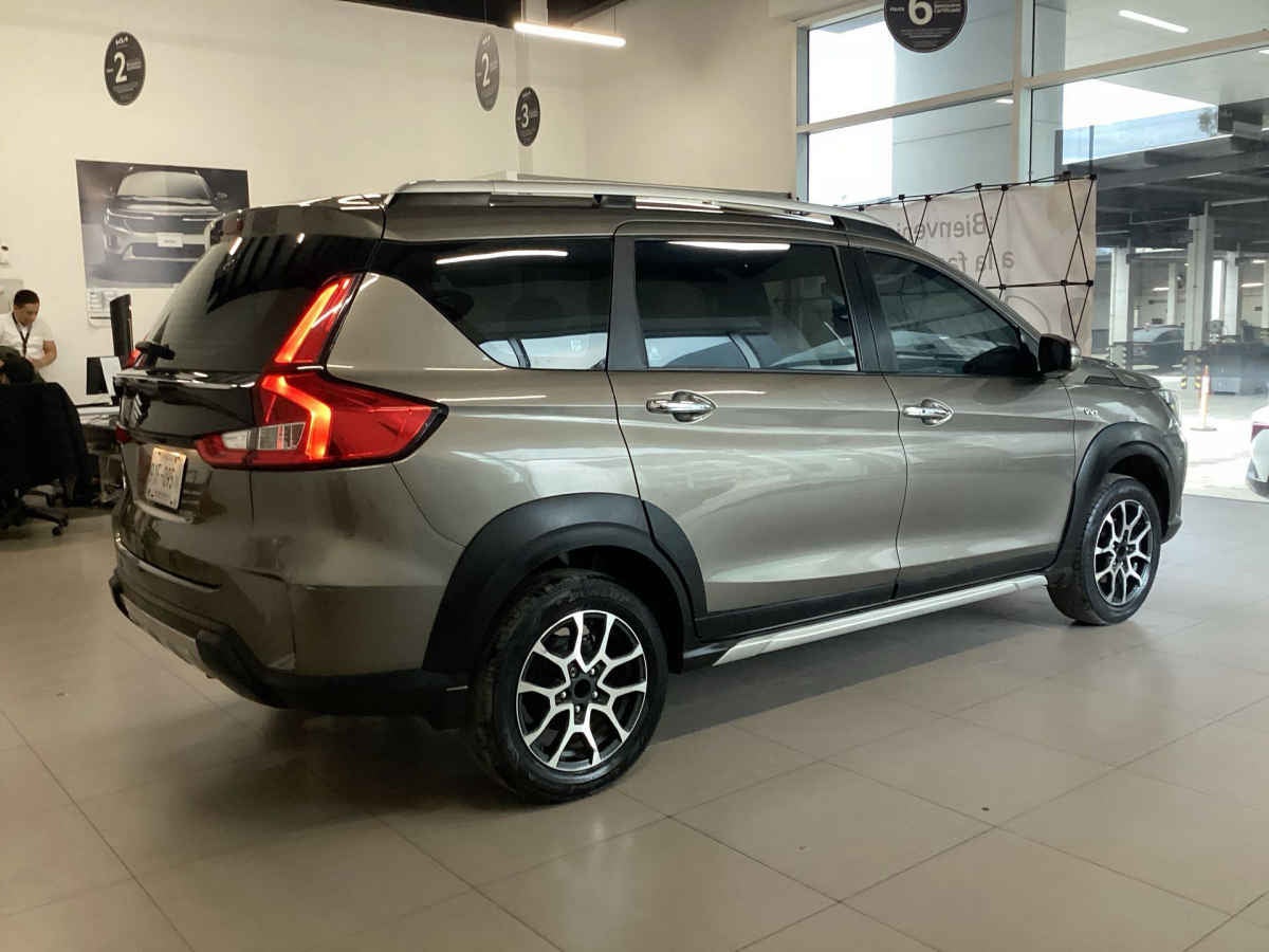 2024 Suzuki Ertiga 5p XL7 L4/1.5 Aut