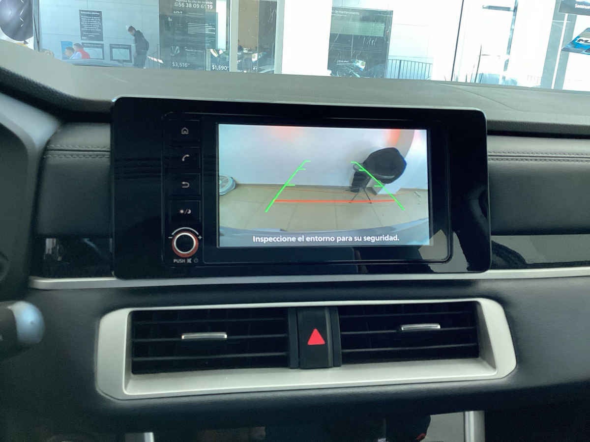 2024 Mitsubishi Xpander 5p Cross L4/1.5 Aut