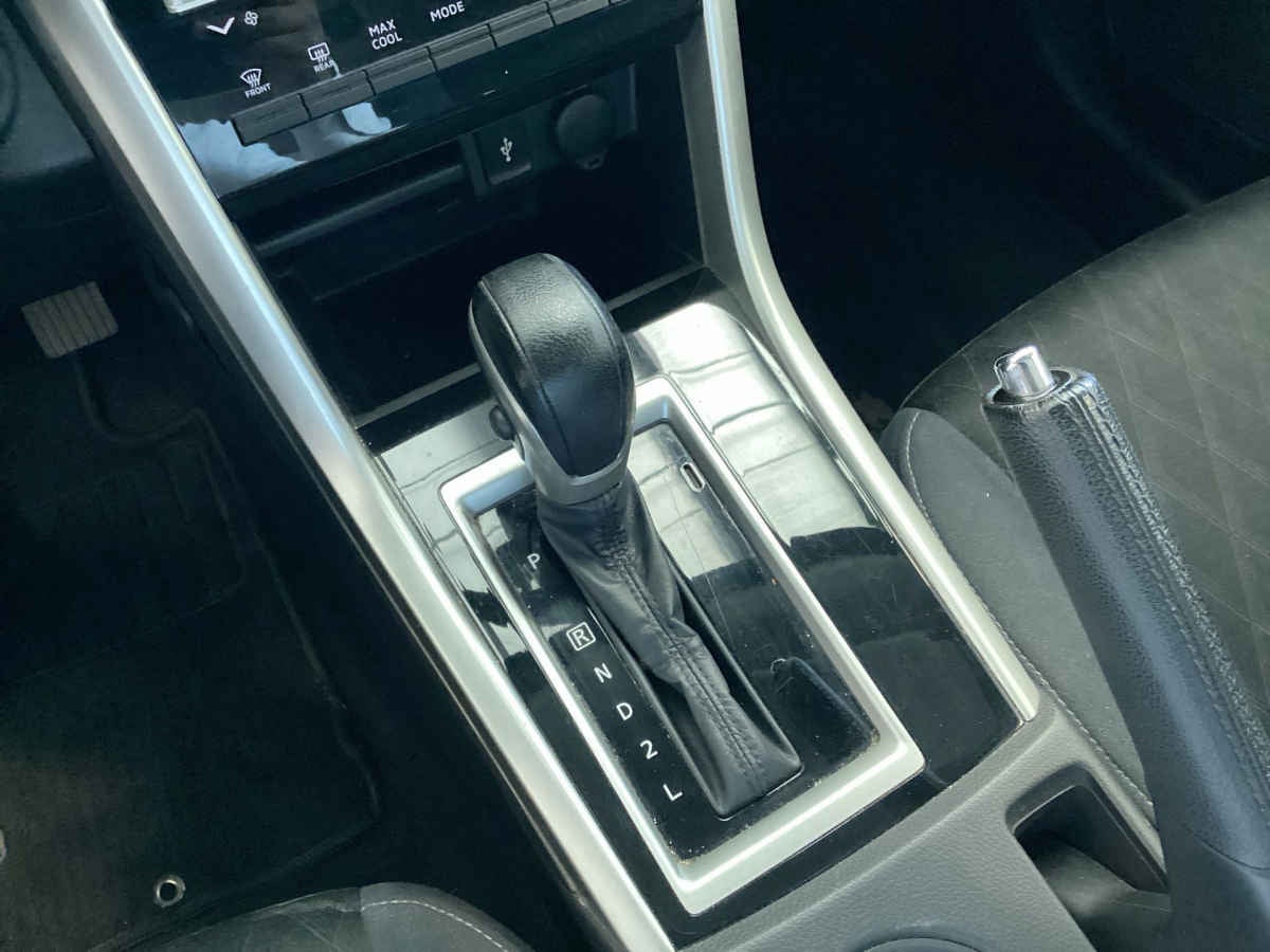 2024 Mitsubishi Xpander 5p Cross L4/1.5 Aut