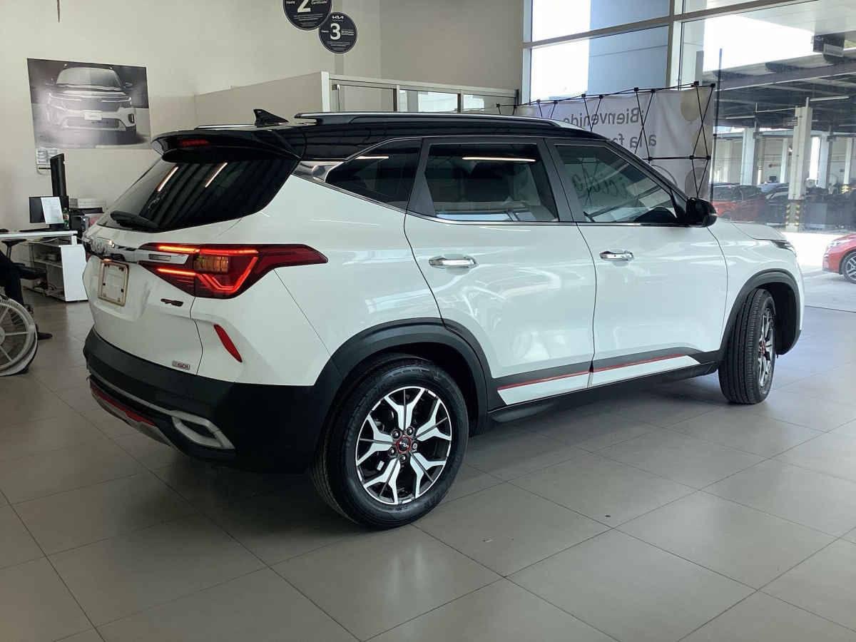 2023 Kia SELTOS 5p GT Line L4/1.4/T Aut