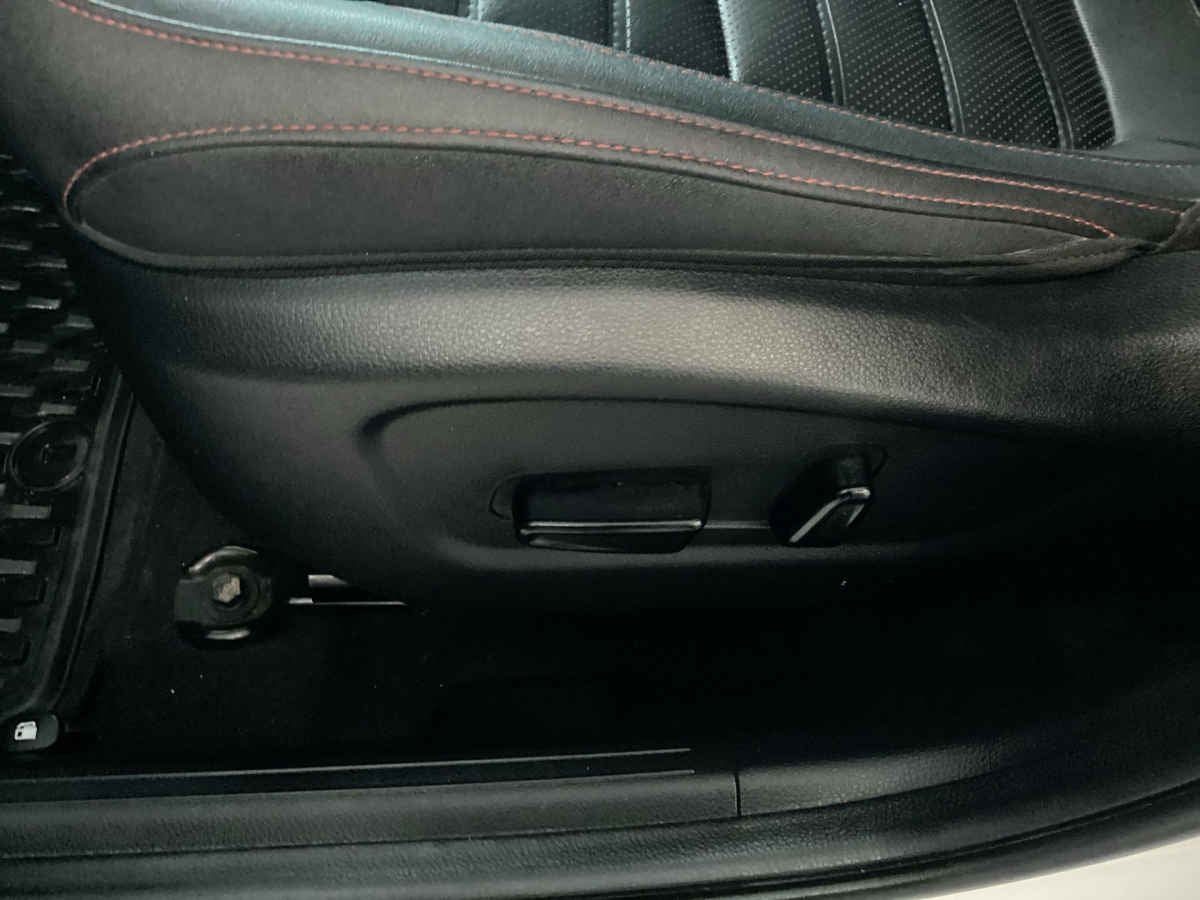 2023 Kia SELTOS 5p GT Line L4/1.4/T Aut