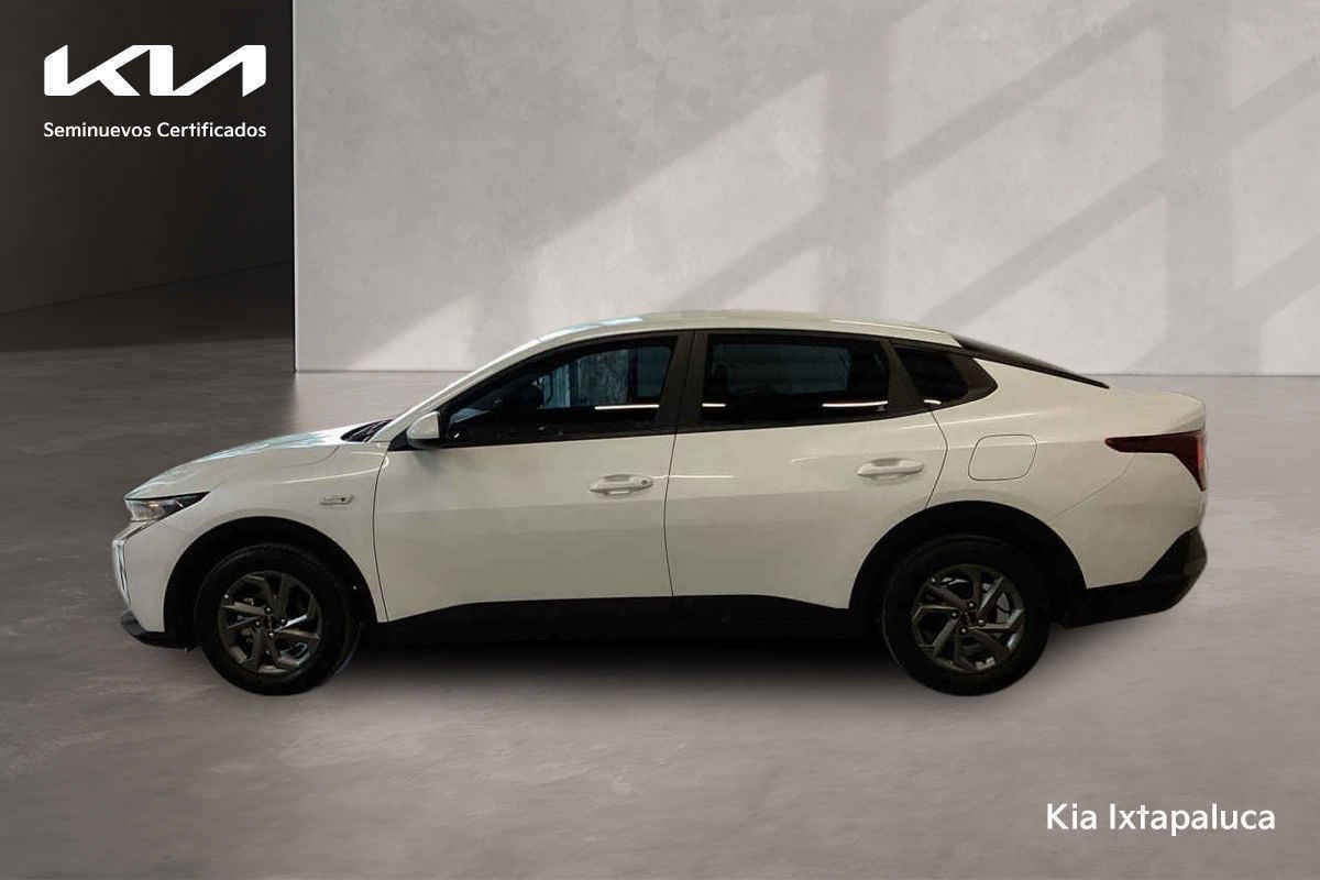 2025 Kia K3 4p LX L4/1.6 Aut
