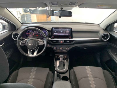 2024 Kia FORTE SEDAN 4p EX L4/2.0 Aut