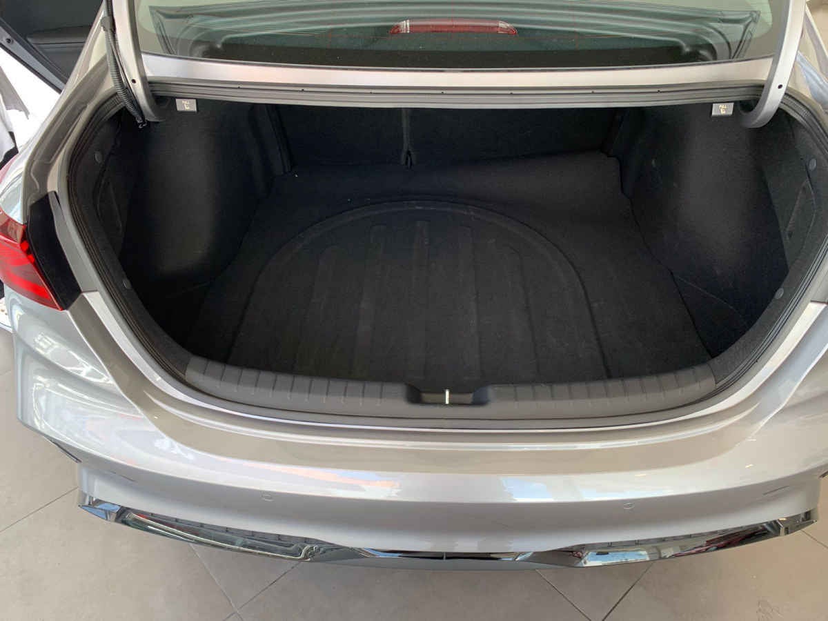 2024 Kia FORTE SEDAN 4p EX L4/2.0 Aut