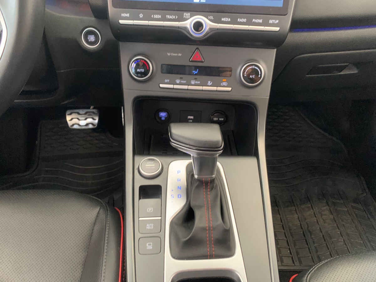 2022 Hyundai Creta 5p Limited Turbo L4/1.4 Aut