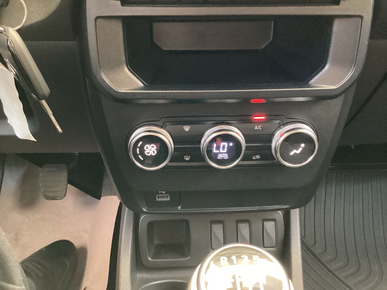 2025 Renault Oroch 1.3 Outsider At