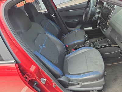 2024 Renault Kwid 1.0 Iconic Mt