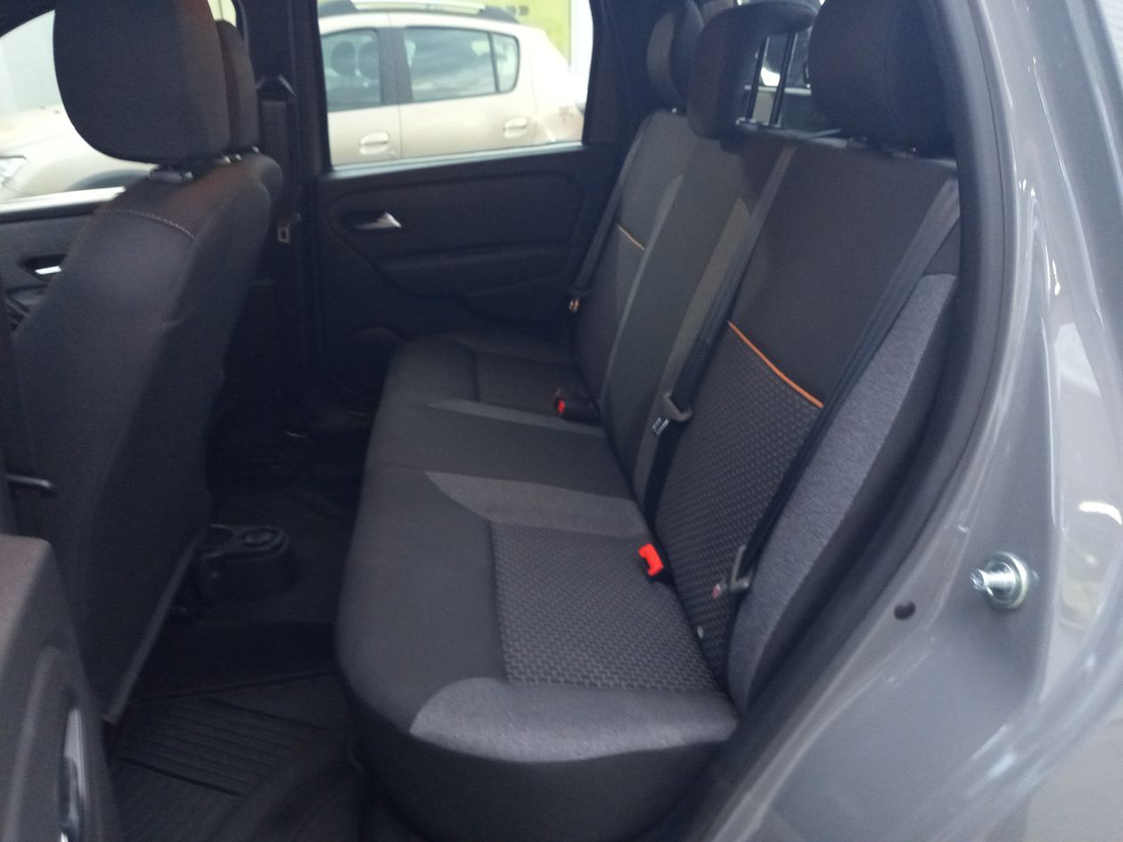 2025 Renault Oroch 1.6 Outsider Mt