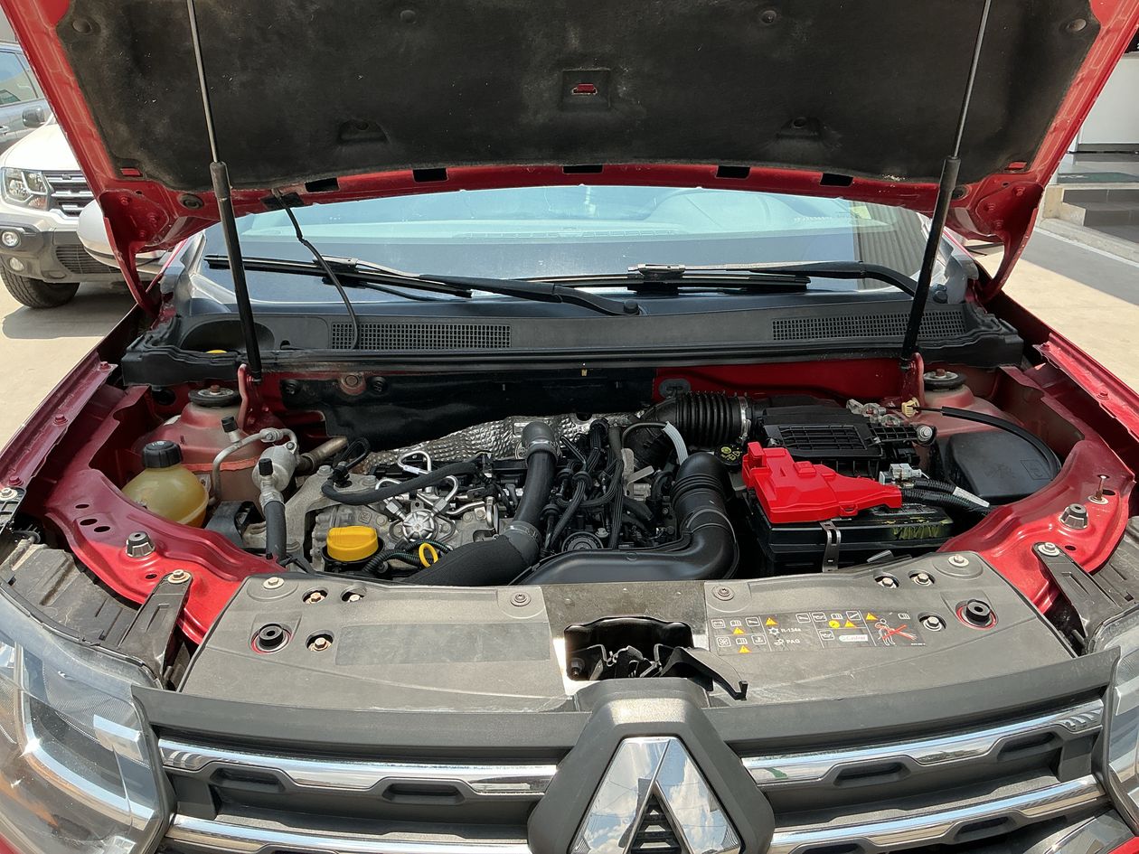 2023 Renault Duster ICONIC CVT