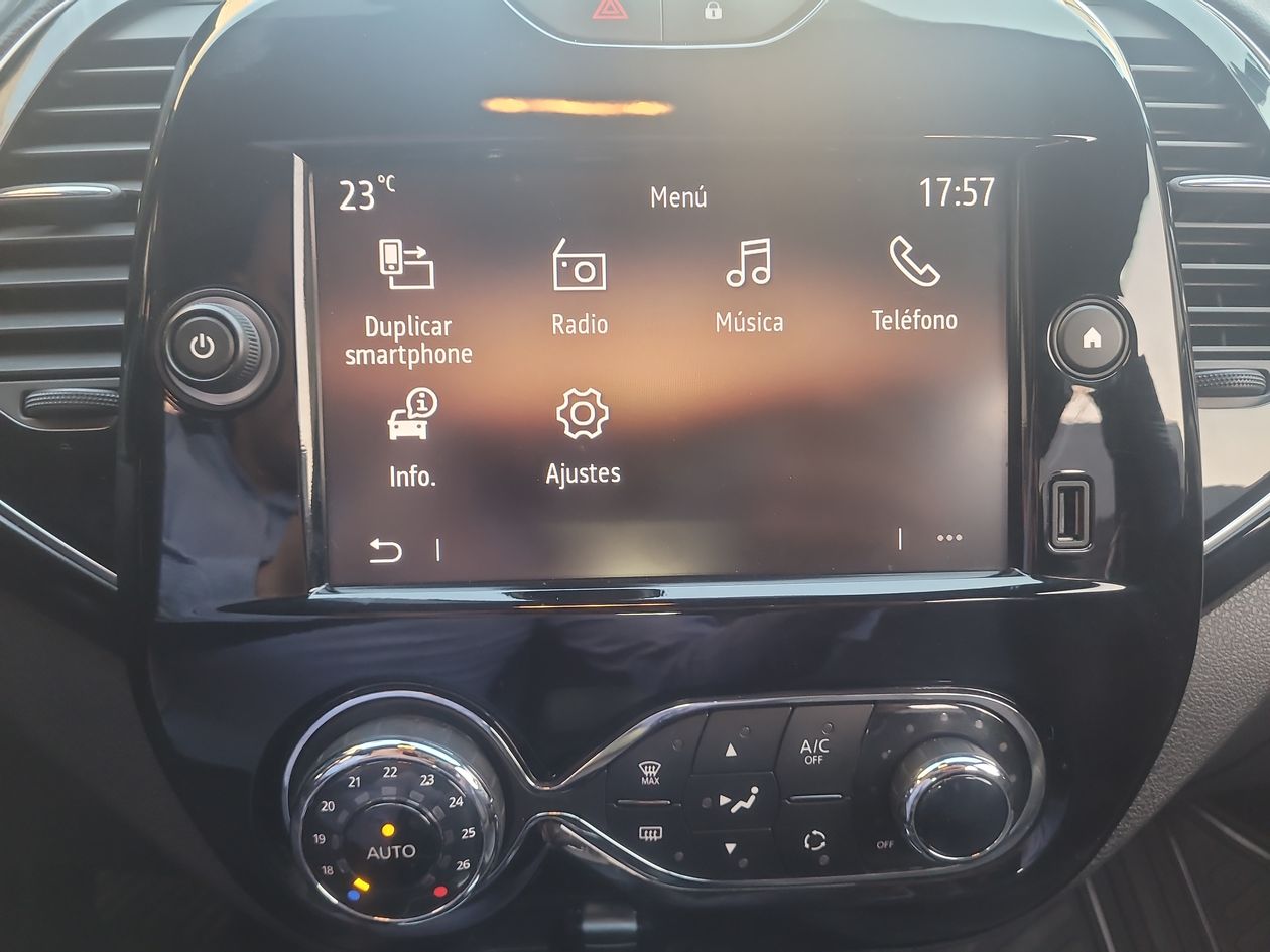 2022 Renault Captur 2.0 Iconic Piel At